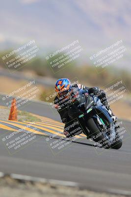 media/Sep-11-2022-SoCal Trackdays (Sun) [[81b7e951af]]/Turn 14 (1130am)/